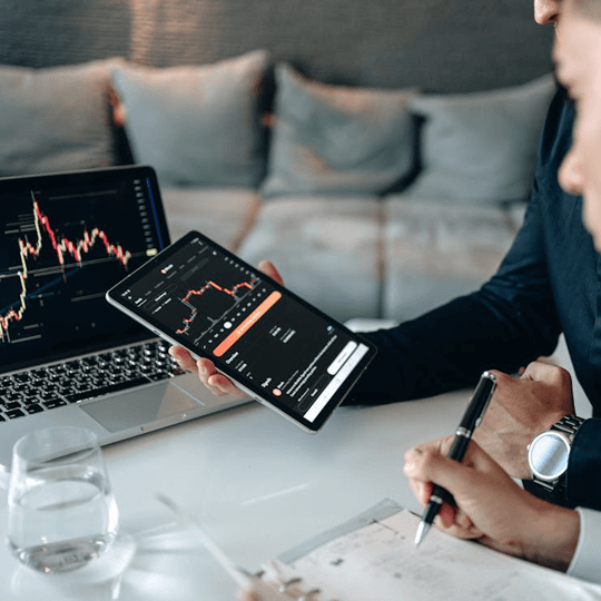 Arbitrox - Équipe d'experts en crypto-monnaies